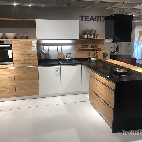 TechniStone Taurus Black