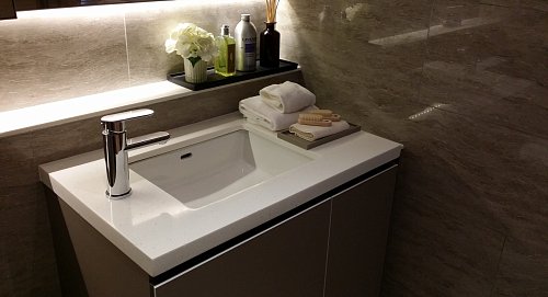 Hanex CUBIC WHITE C-001