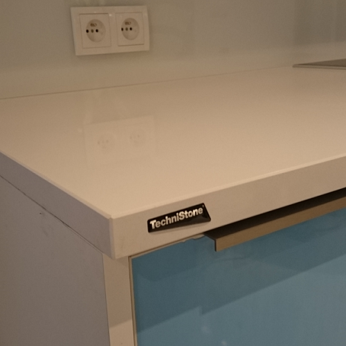 TechniStone Crystal Polar White