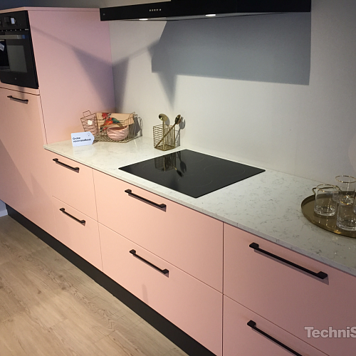 TechniStone Noble Carrara