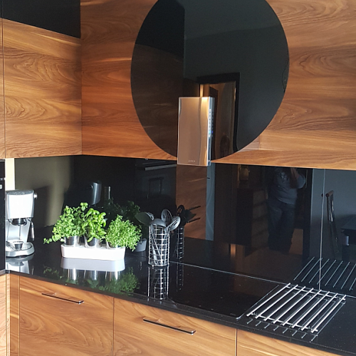 TechniStone Brilliant Black