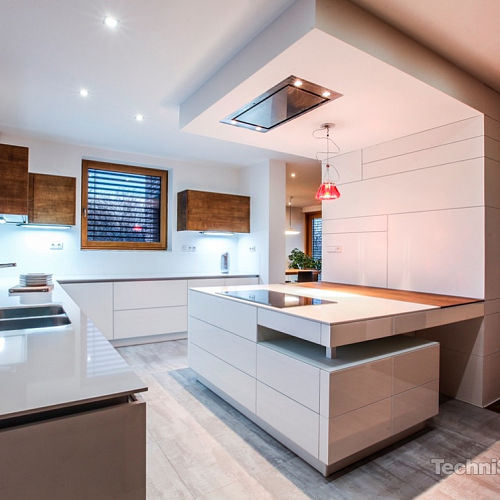 TechniStone Crystal Polar White