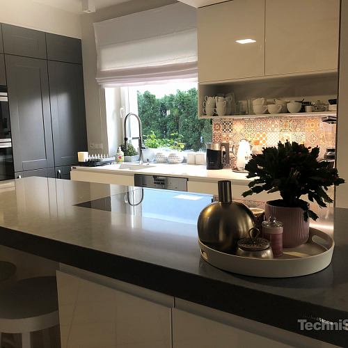 TechniStone Noble Desiree Grey