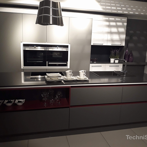 TechniStone Crystal Anthracite Pure