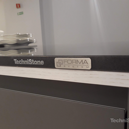TechniStone Crystal Anthracite Pure