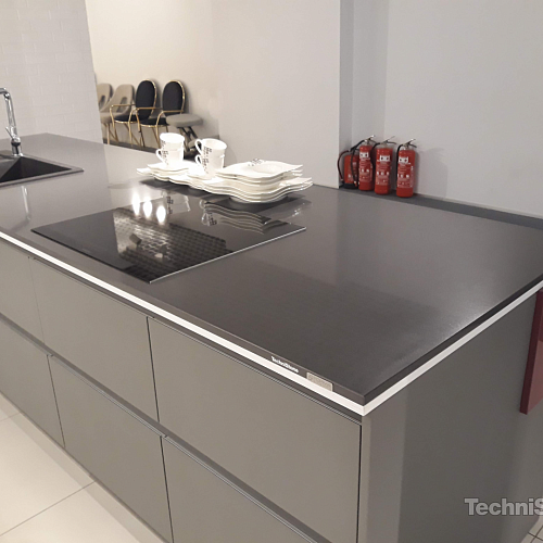 TechniStone Crystal Anthracite Pure